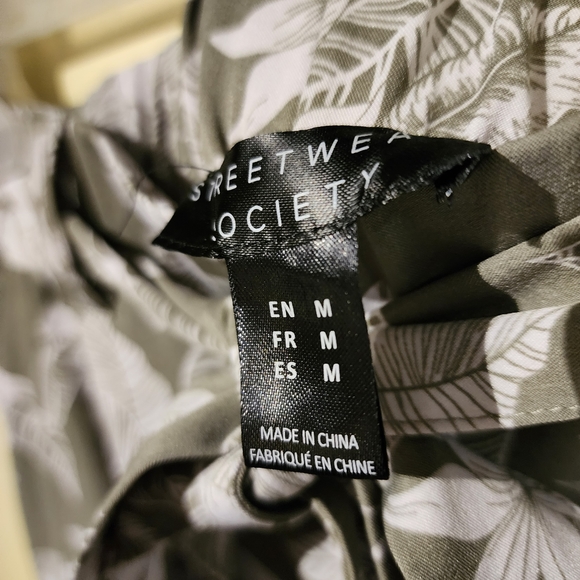 💙 EUC Floral Wide Leg Pants - Picture 7 of 7